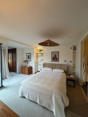 2 Bed Flat, Devonport Road, W12 - Photo 2