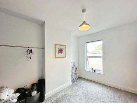 3 bedroom terraced house to rent - Photo 4