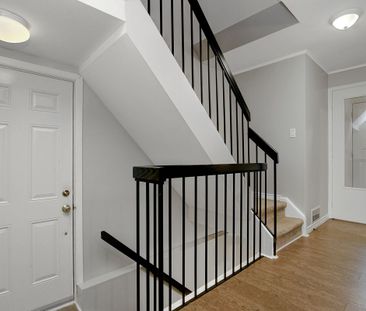 For Lease - 18 Vanessa Terrace, Barrhaven, Ontario - Photo 1