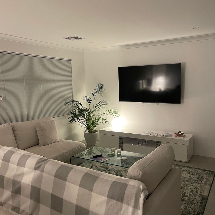 Southern River - Photo 1