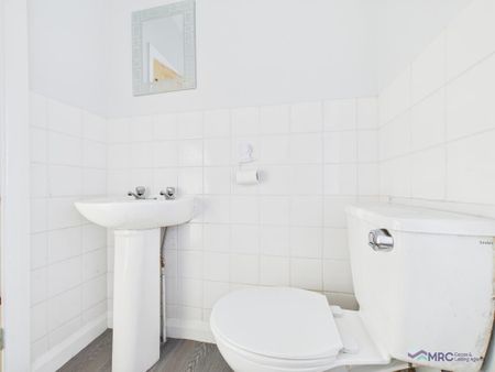 2 bedroom terraced house to rent - Photo 5