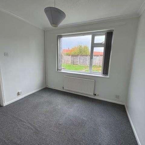 Gibbon Avenue, Manchester, M22 - Photo 1