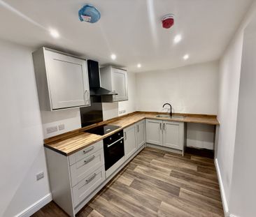 Luxury 1‑bed apartment at Lumb Farm, Ripley. Brand‑new, high‑spec f... - Photo 4