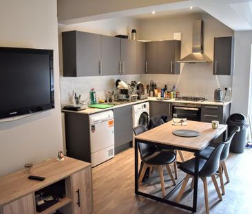 1 bedroom in a house share to rent - Photo 6