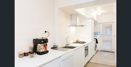 MODERN SINGLE BEDROOM, BALLARAT CENTRAL - Photo 2