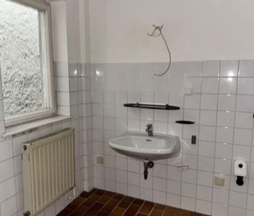 HIT! GÜNSTIG,FREUNDLICH, BEQUEME 2 ZIMMER WOHNUNG IM ZENTRUM ! - Photo 1