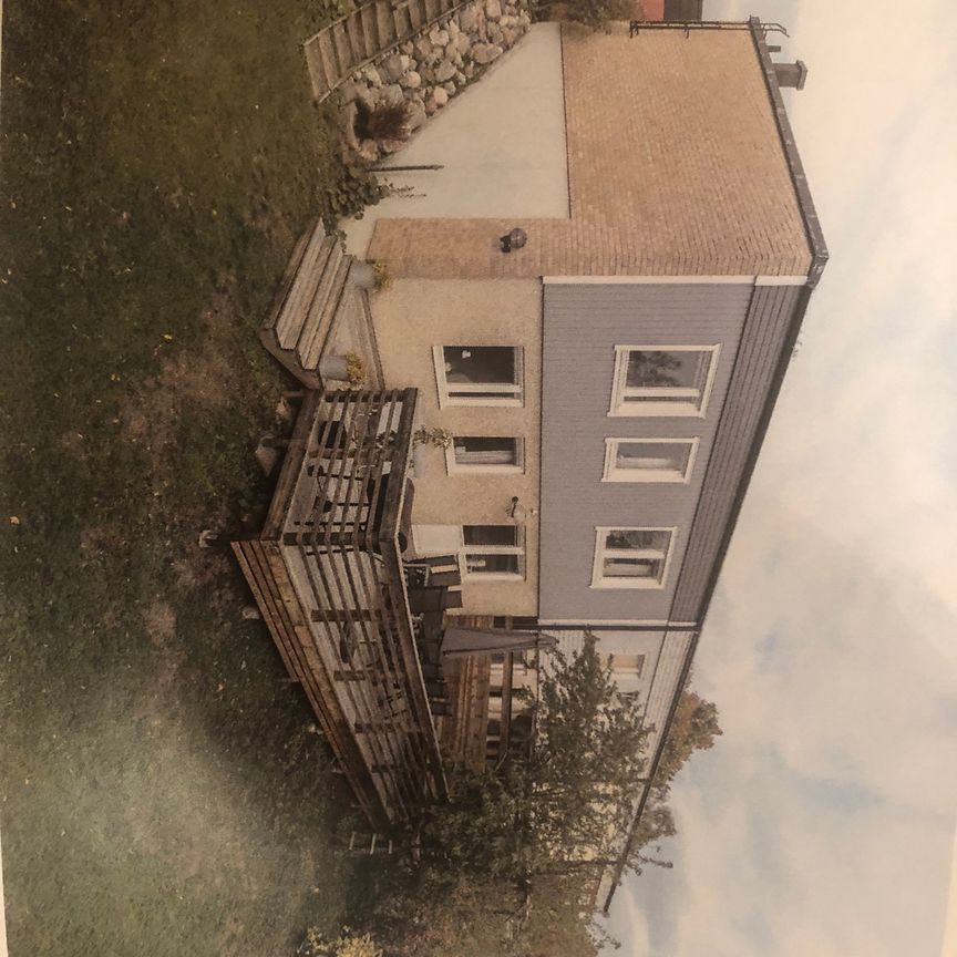 Tumultgränd, Vällingby - Photo 1