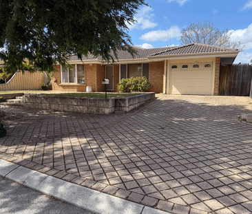 Comfortable Living in a Convenient Location - Photo 5