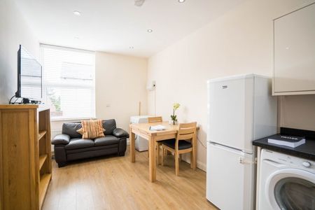 1 bedroom flat to rent - Photo 3