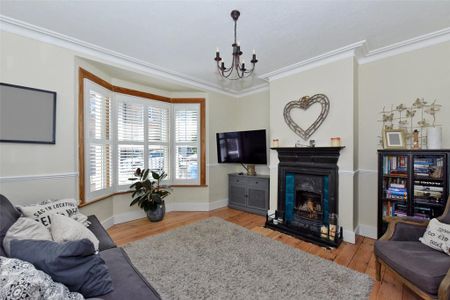 4 bedroom terraced house to rent - Photo 3