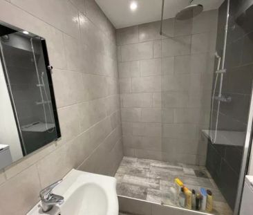 MARSEILLE 12ème arrdt. LES BORROMEES. T3 de 72 m² avec terrasse, ca... - Photo 5