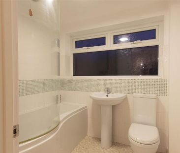 3 bedroom terraced house to rent - Photo 6