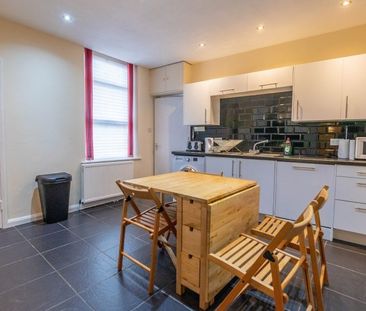 3 bedroom house share to rent - Photo 4