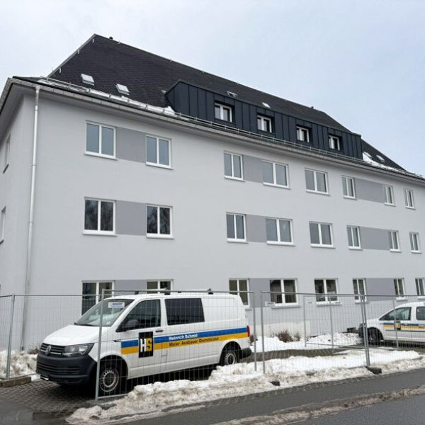 Erstbezug nach Sanierung - 2-Raum-Wohnung im 2. Obergeschoss in ruhiger Wohnlage von Annaberg! - Photo 1