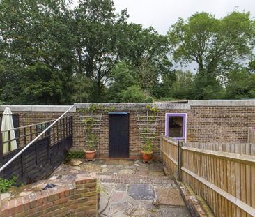 2 bedroom terraced house to rent - Photo 5