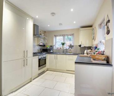 2 bedroom property to rent in Marlow - Photo 1