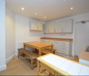 5 Bedroom Student Houses in Woodhouse - Photo 4