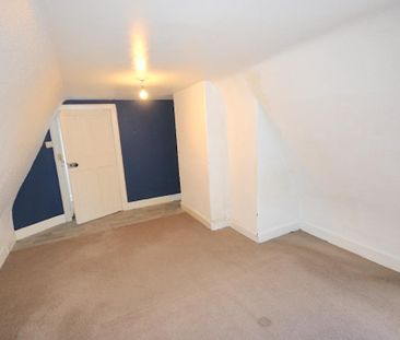 4 bedroom flat to rent - Photo 6