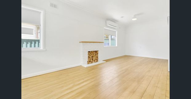 Spacious 5-bedroom, 2-bathroom home in the heart of Reservoir flexible dual-living layout! - Photo 1