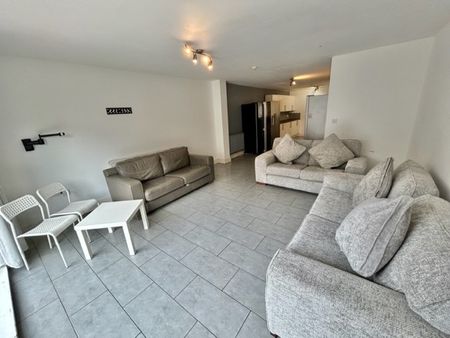 12 Bedroom Student Home – Glynrhondda Street - Photo 2