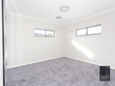 19 Stitfold Promenade, Salter Point - Photo 5