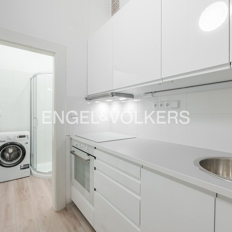 Apartment for rent, 2+kk - 1 bedroom, 51m - Photo 1
