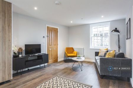 2 bedroom flat to rent - Photo 4