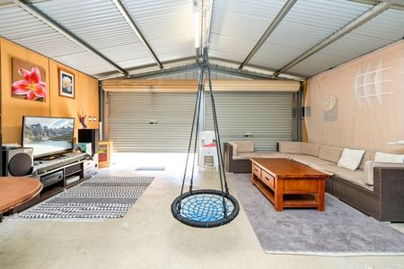 104 Dalman Parkway Glenfield Park NSW 2650 - Photo 2