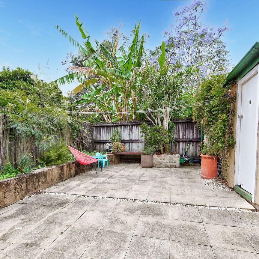 Renovated Boutique Apartment - Photo 1