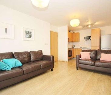 Holly Court, Dolphin Approach, Romford, RM1 - Photo 4