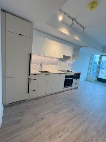For Lease - 252 Church Street Unit# 4205, Toronto, Ontario - Photo 4