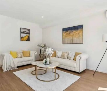 3 Bedroom Townhouse - Photo 1