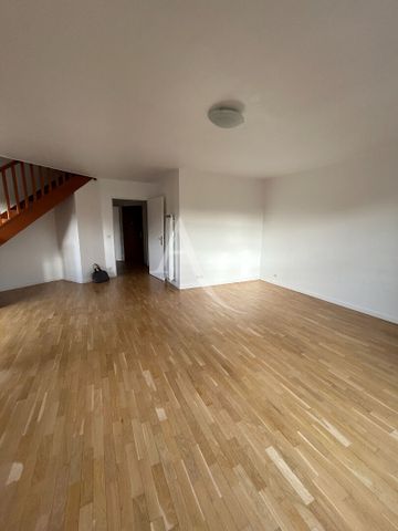 Location Appartement 5 pièces 105m² - Photo 3