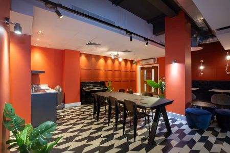 Bronze 2 Bed Apartment - Photo 3