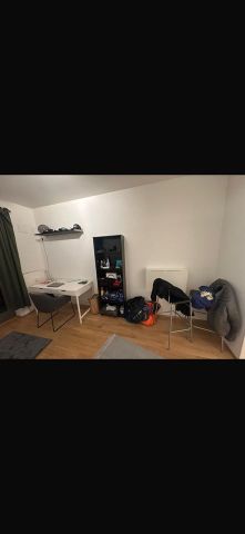 Studio apartment for sublet - Photo 3