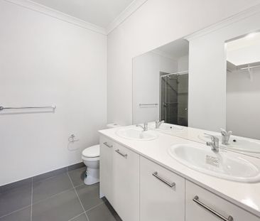 24-26 Massey Crescent, Curlewis - Photo 2