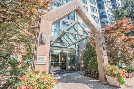 For Lease - 2177 Burnhamthorpe Road Unit# 1403, Mississauga, Ontario - Photo 2