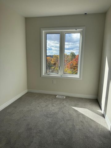 For Lease - 660 Colborne Street Unit# 38, Brantford, Ontario - Photo 3