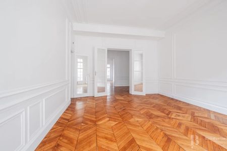Tout savoir sur cet appartement dans le quartier Hoche-Friedland, à Paris 8ème - Photo 2