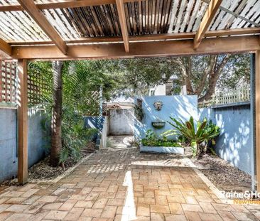 Stylishly renovated house in the heart of Erskineville - Photo 3