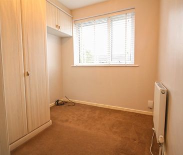 3 Bedroom House - Semi-Detached - Photo 4