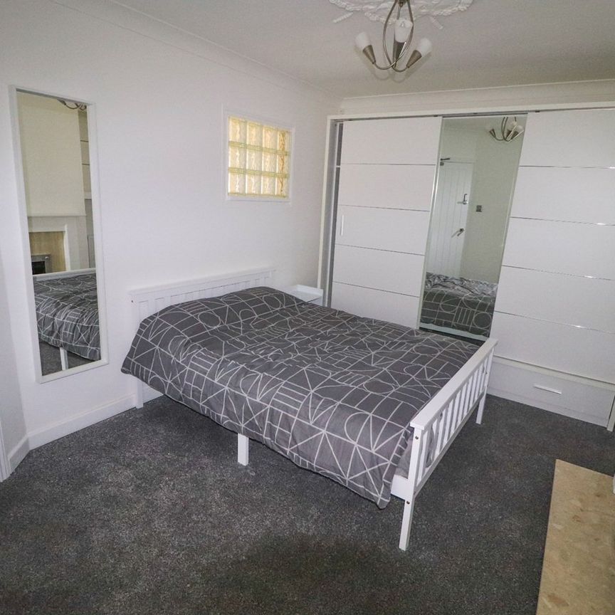 Room in a Shared House, Goosemore Lane, B23 - Photo 1