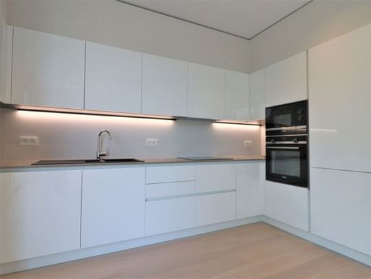 Appartement te huur - Foto 1