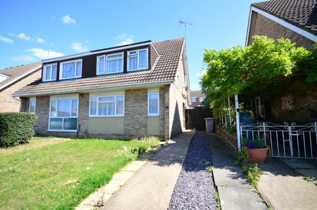 3 bedroom house - Photo 3