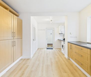 Lawn Close, Datchet, Slough,SL3 - Photo 4