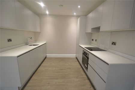 Riddlesdown Road, Purley, CR8 - Photo 2