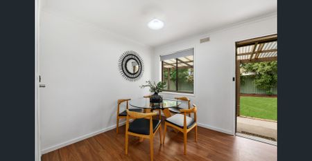 Comfort And Convenience Family Home! - Photo 2