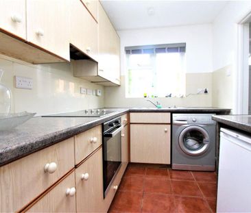 2 bedroom terraced house to rent - Photo 2