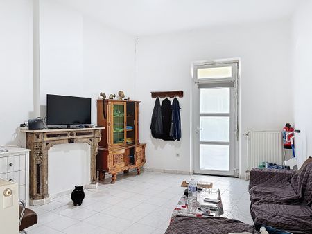 Appartement met één slaapkamer in Morlanwelz - Photo 4