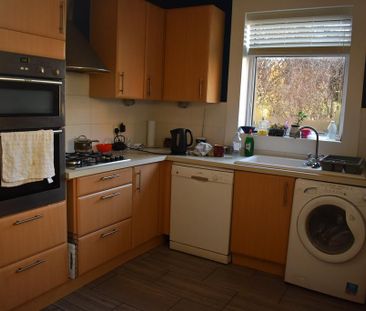 4 bedroom detached house to rent - Photo 5